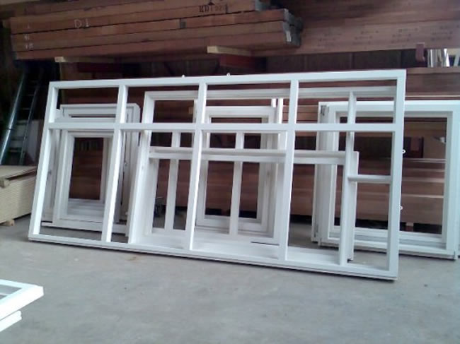 Houten kozijnen rechtstreeks uit eigen fabriek